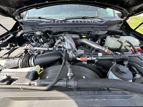 Used 2024 Ford F250 Lariat w/ Chrome Package image 25