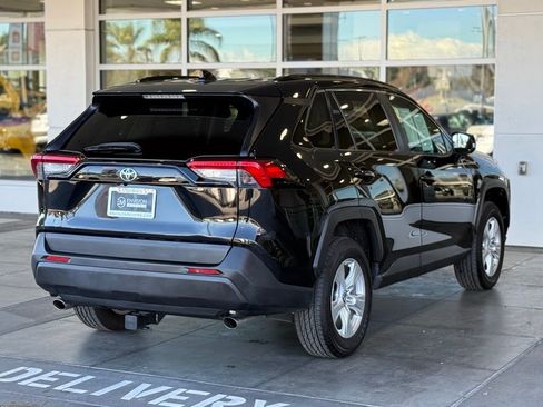 Used 2019 Toyota RAV4 XLE image 12