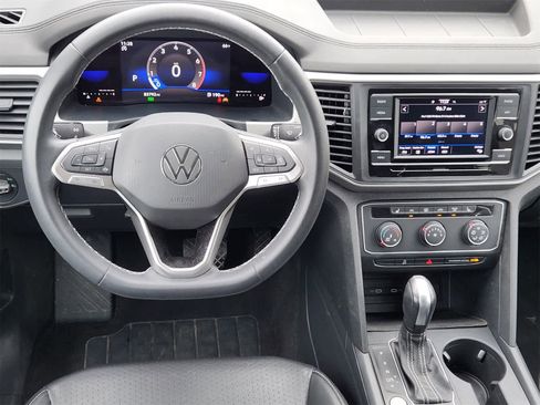 Used 2022 Volkswagen Atlas SE image 25
