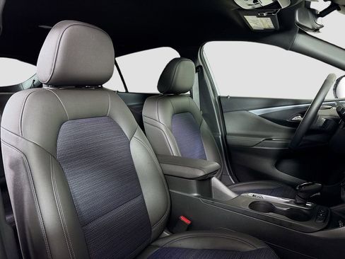 Used 2025 Buick Envista Preferred w/ Convenience I Package image 27