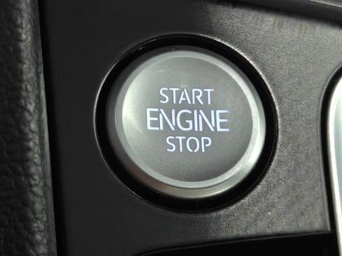 Used 2021 Volkswagen Jetta SE FWD image 15