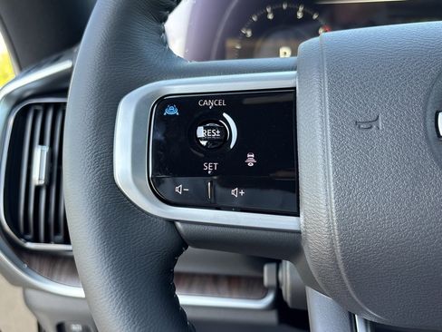 New 2025 Nissan Armada Platinum w/ Convenience Package image 24