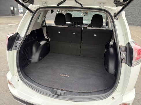 Used 2017 Toyota RAV4 XLE image 20