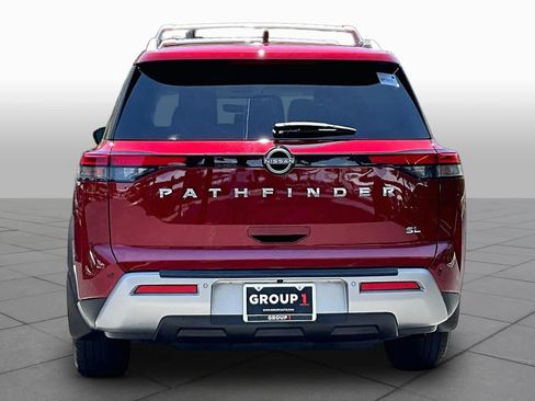 Used 2023 Nissan Pathfinder SL FWD image 5