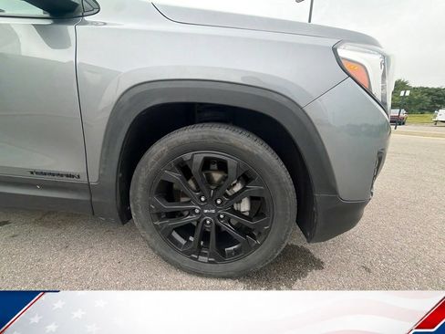 Used 2020 GMC Terrain SLE w/ Elevation Edition FWD image 17