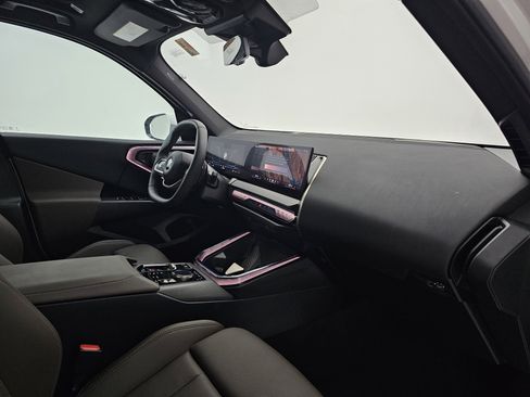 Used 2025 BMW X3 xDrive30i image 11