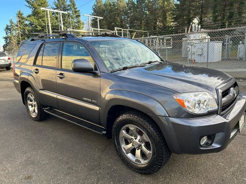Used 2007 Toyota 4Runner Limited image 3