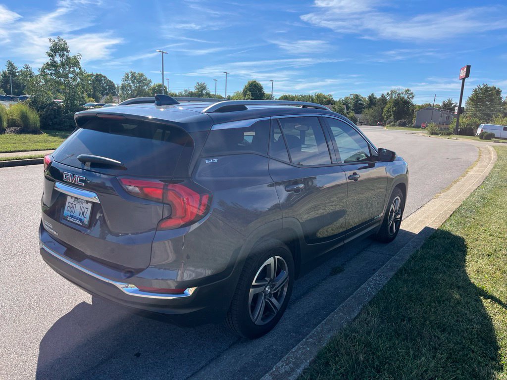 Used 2019 GMC Terrain SLT w/ Preferred Package FWD image 3