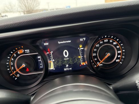 Used 2025 Jeep Wrangler Sport S image 14