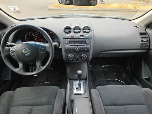 Used 2011 Nissan Altima 2.5 S w/ Convenience Pkg FWD image 9