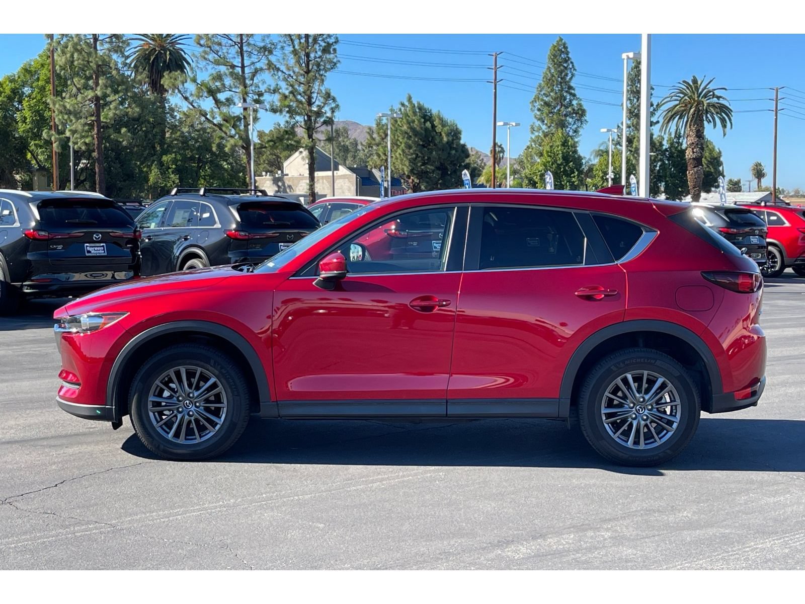 Used 2020 MAZDA CX-5 Touring FWD image 3