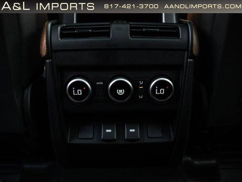 Used 2023 Land Rover Defender 110 X-Dynamic SE AWD/4WD image 57