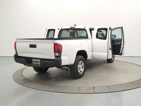 Used 2023 Toyota Tacoma SR image 14