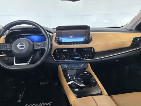 Used 2023 Nissan Rogue Platinum w/ Platinum Premium Package image 26