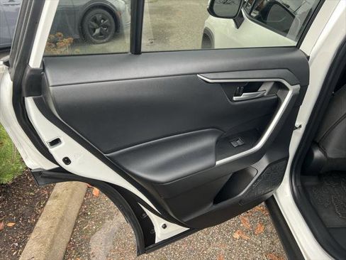 Certified 2023 Toyota RAV4 AWD Hybrid image 15