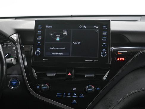 Used 2023 Toyota Camry XLE FWD image 16