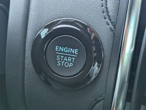 Used 2025 Ford Expedition Tremor image 36