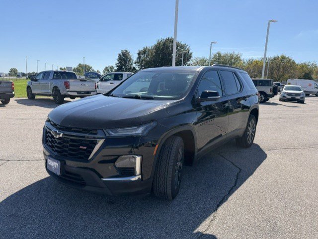 Used 2023 Chevrolet Traverse RS AWD/4WD image 3