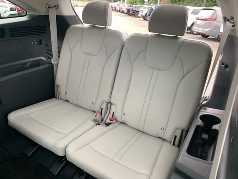 Used 2024 Kia Sorento SX AWD/4WD image 36