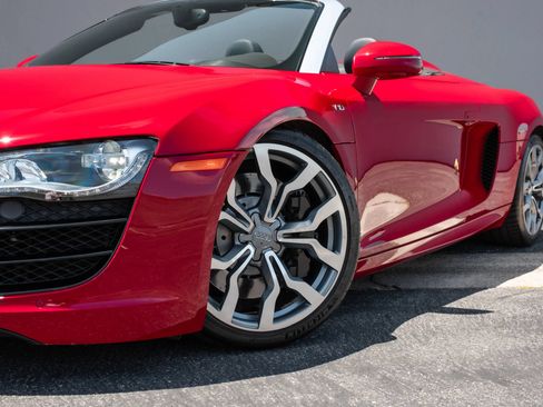 Used 2011 Audi R8 V10 AWD/4WD image 34