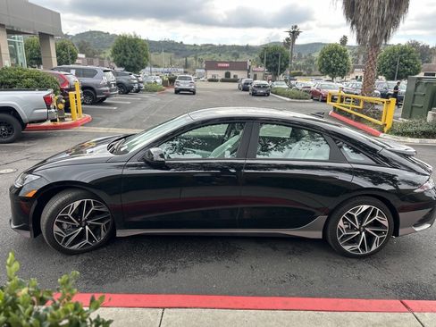 Used 2023 Hyundai Ioniq 6 SEL image 5