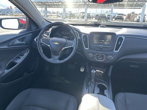 Used 2016 Chevrolet Malibu LT image 21