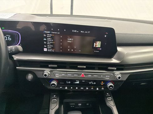 Used 2025 Kia Telluride S FWD image 29
