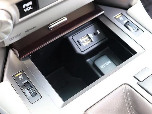 Used 2018 Lexus GX 460 Premium AWD/4WD image 28