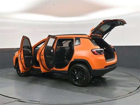 New 2026 Jeep Compass Latitude image 46