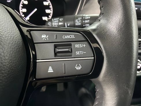 Used 2024 Honda HR-V EX-L image 10