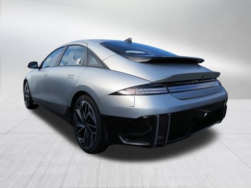 Used 2023 Hyundai Ioniq 6 SEL image 5