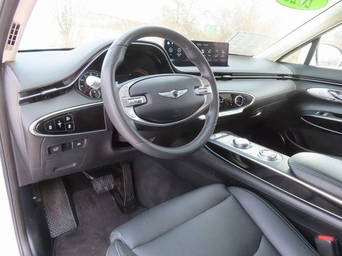Used 2025 Genesis GV70 2.5T image 27