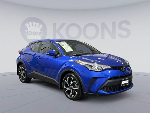 Used 2022 Toyota C-HR XLE image 10