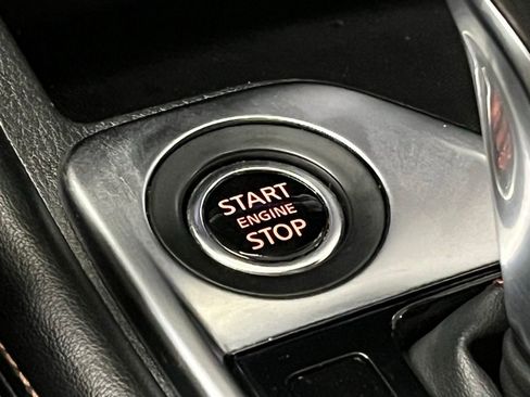 Used 2022 Nissan Sentra SR w/ Midnight Edition image 13