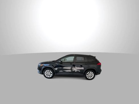 Used 2023 Toyota Corolla Cross LE w/ Moonroof Package AWD/4WD image 5