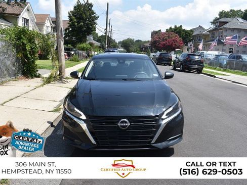 Used 2025 Nissan Altima 2.5 SV FWD image 3