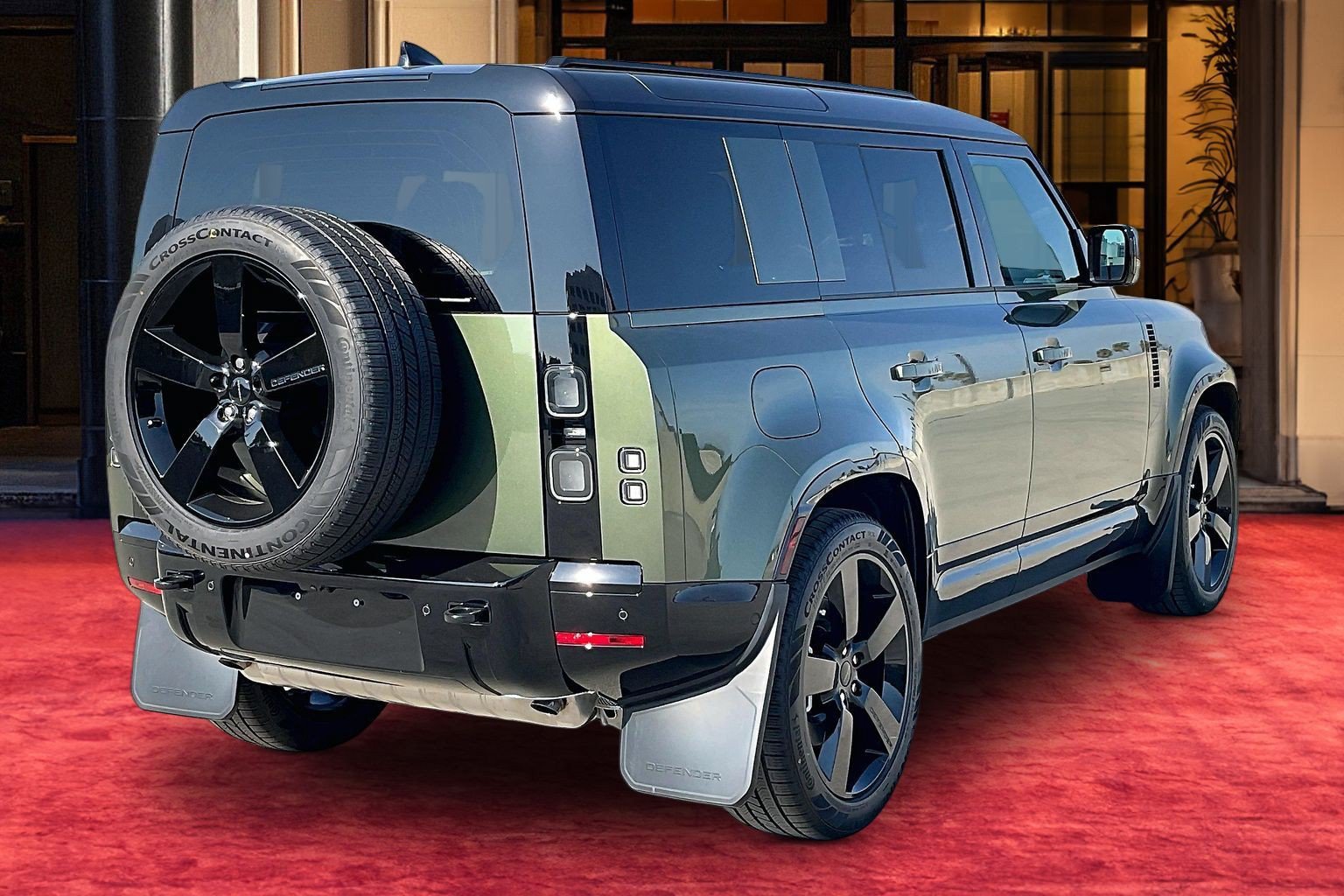 New 2026 Land Rover Defender 110 X-Dynamic SE AWD/4WD image 5