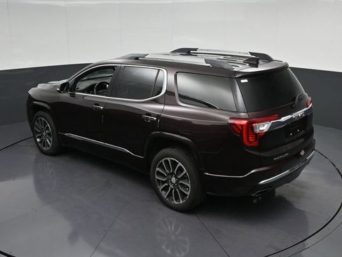 Used 2020 GMC Acadia Denali w/ Technology Package FWD image 17