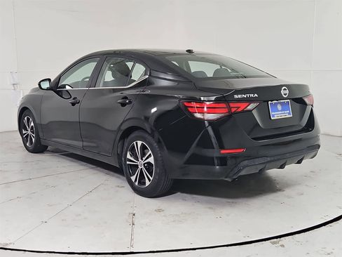 Used 2021 Nissan Sentra SV image 4