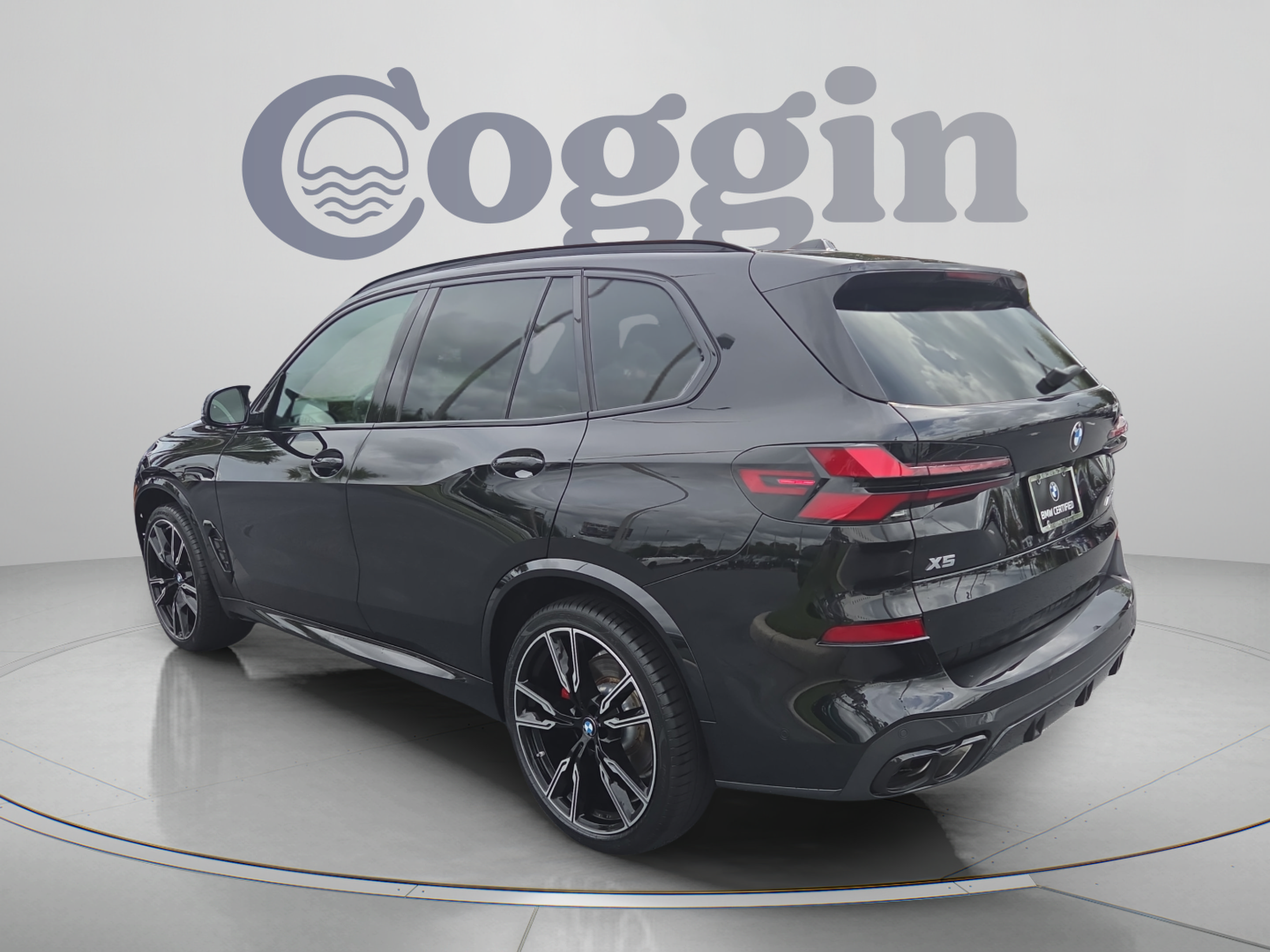 Certified 2025 BMW X5 M60i w/ Climate Comfort Package AWD/4WD image 3