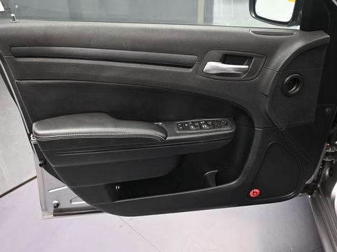 Used 2014 Chrysler 300 S image 11