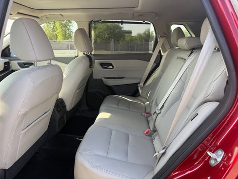 Certified 2021 Nissan Rogue SL FWD image 10