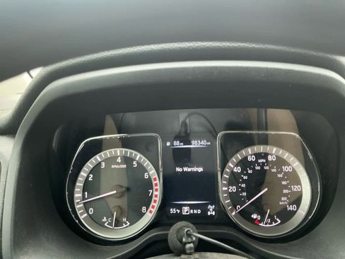 Used 2017 Nissan Titan SV AWD/4WD image 20