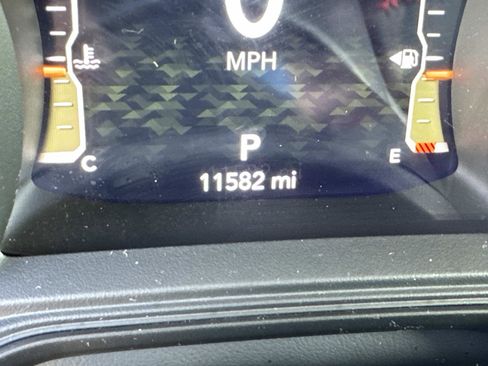 Used 2024 Jeep Gladiator Rubicon w/ Convenience Group image 27