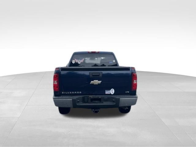 Used 2008 Chevrolet Silverado 1500 LTZ w/ Suspension Package, Off-Road AWD/4WD image 4