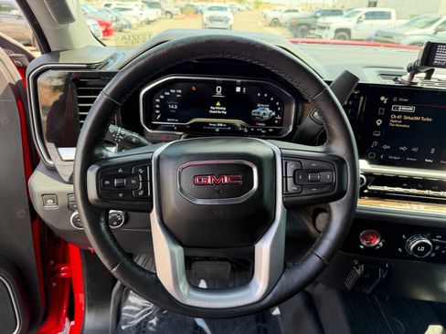 Used 2022 GMC Sierra 1500 SLE AWD/4WD image 22