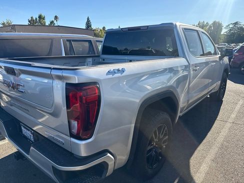 Used 2021 GMC Sierra 1500 Elevation w/ LPO, Elevation Black Package AWD/4WD image 2