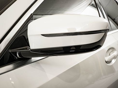 Used 2024 BMW 330i xDrive Sedan w/ Premium Package image 16