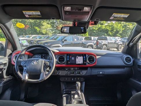 Certified 2018 Toyota Tacoma TRD Sport RWD image 20