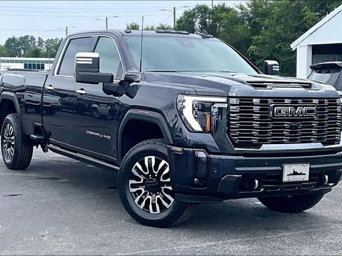 Used 2024 GMC Sierra 3500 Denali Ultimate AWD/4WD image 38